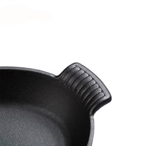 Cast iron dish pan with two handle