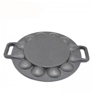 Cast iron fry pan with 19 holes egg pan