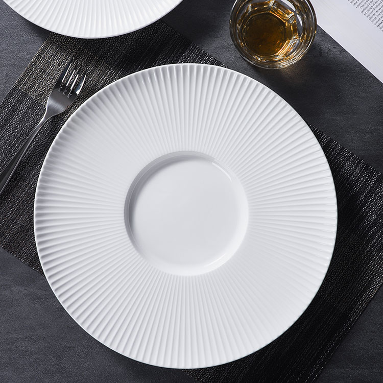 Factory Customized Ceramic Tableware - Unrestrained