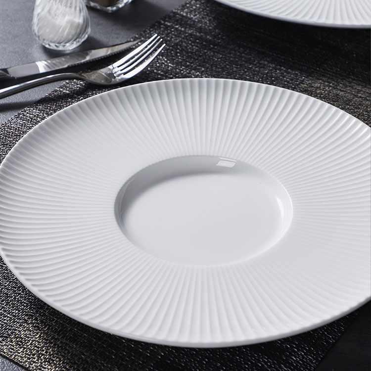 Factory Customized Ceramic Tableware - Unrestrained