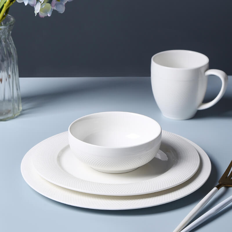 White Ceramic Dinner Sets - Mesh