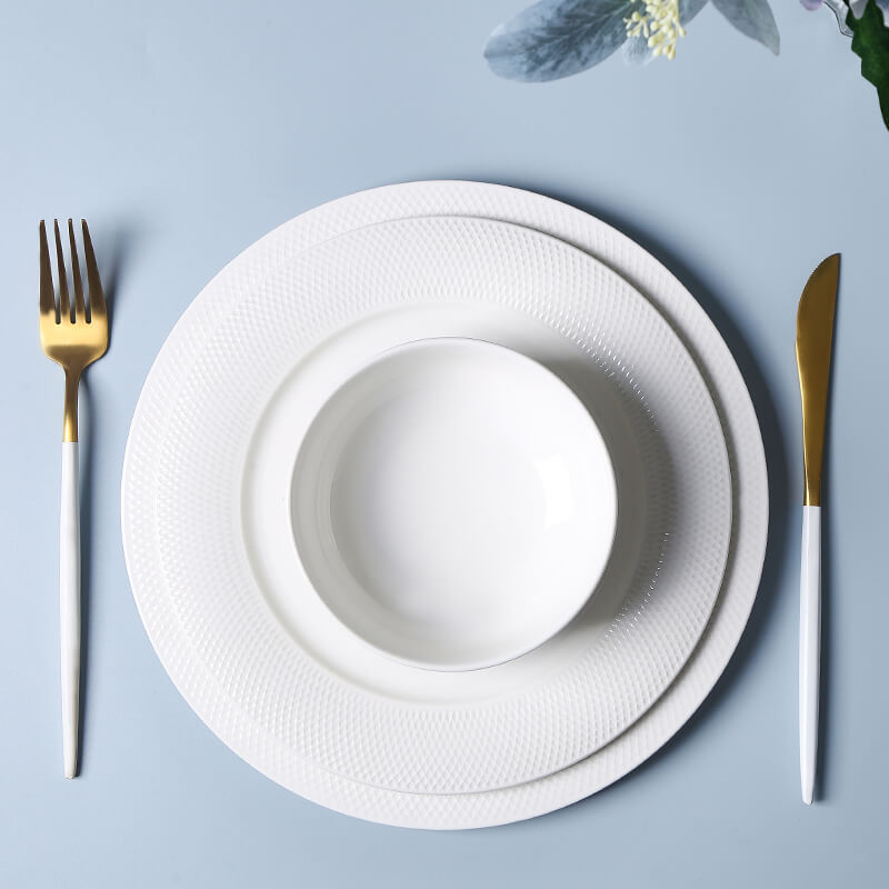 White Ceramic Dinner Sets - Mesh