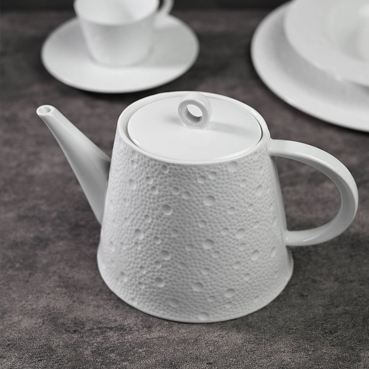 fine ceramic tableware (6)